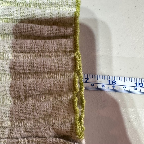 Forever 21 Y2K Ribbed Button Front Crop Baby Tee Top Green White Size L Lettuce - Picture 9 of 9